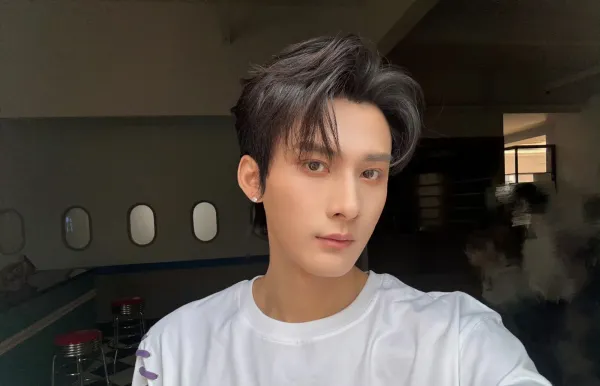 Ocean's Claim: Jiang Heng's Dangerous Game