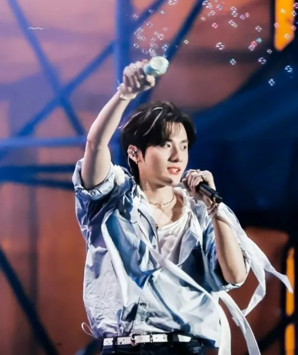 Ocean's Claim: The Shaman's Obsession