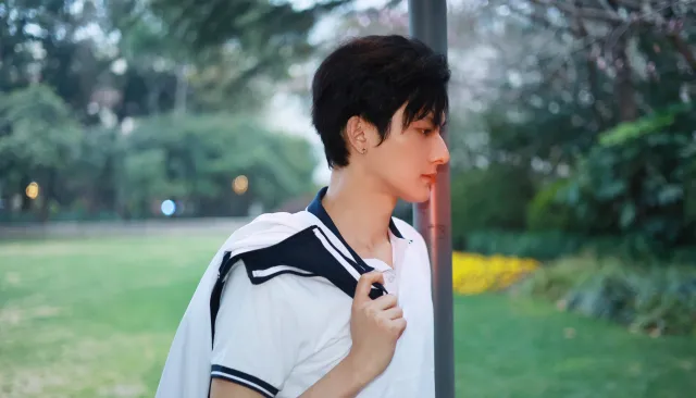 Ocean's Desire: Jiang Heng Under the Stars