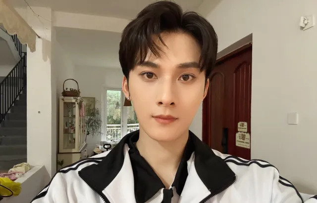 「 STRANDED TEMPTATION |┆ Jiang Heng