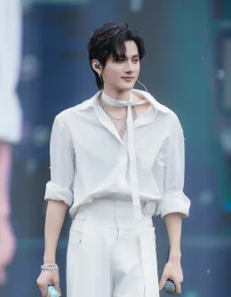 Ocean's Winter Throne