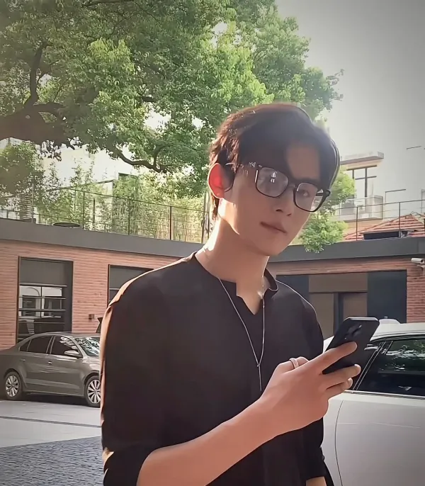 Jiang Heng: The Possessive Scholar