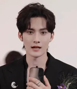 Ocean's Court: The Chief Justice's Obsession