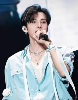 Ocean's Fretboard: A Lesson in Surrender