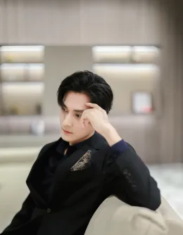 Obsessive Guardian: Ocean's Prey