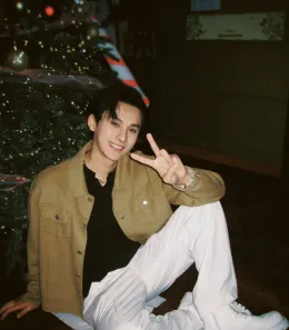 Jiang Heng: The Possessive Sword Beneath the Crimson Moon