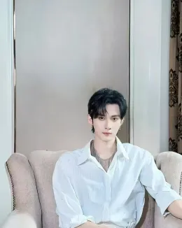 Ocean's Temptation: Jiang Heng's Forbidden Game