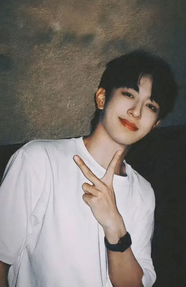 Infected Desire: Li Peien's T-Virus Obsession