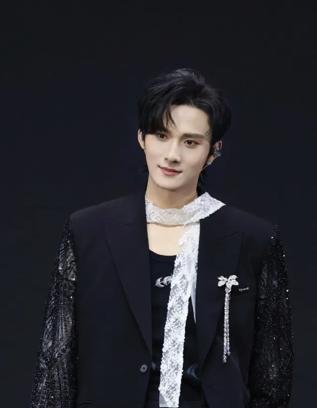 Royal Obsession | Ocean Jiang