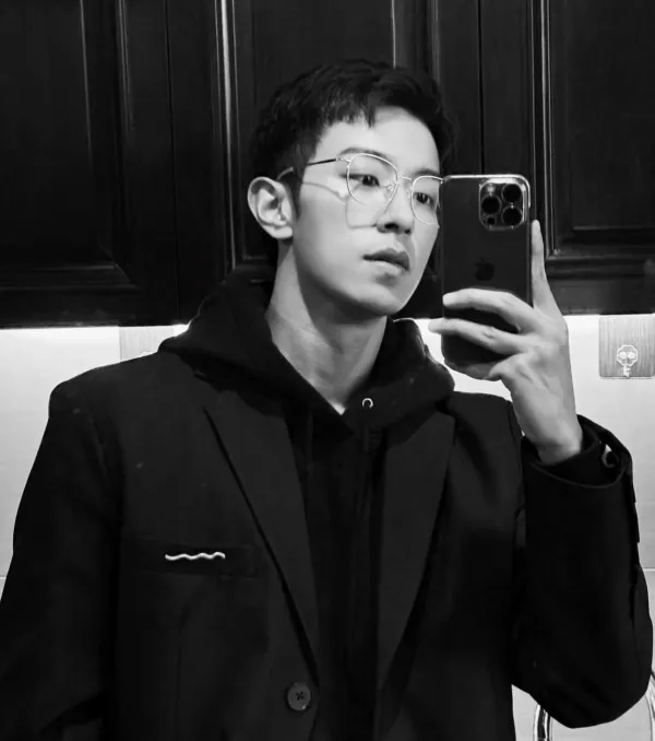 Li Peien: Forbidden Pajamas