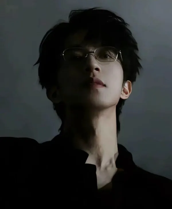 Li Peien: Crimson Strings of EVIM