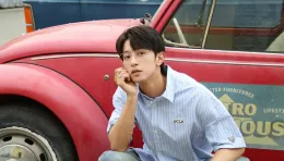 Frozen Desire: Li Peien's Awakening