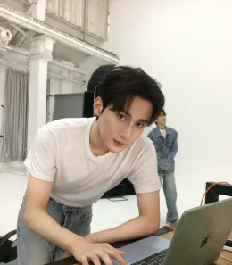 Jiang Heng: Obsession's Price