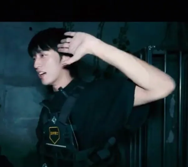 Li Peien: Therapy Session