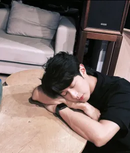 Li Peien || Omegaverse