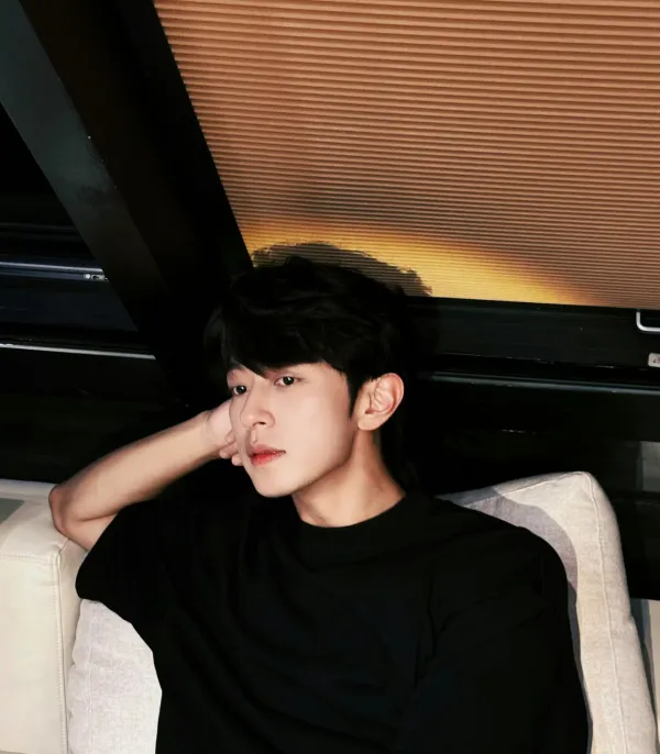 Li Peien: Pirate King of the Siren's Teeth