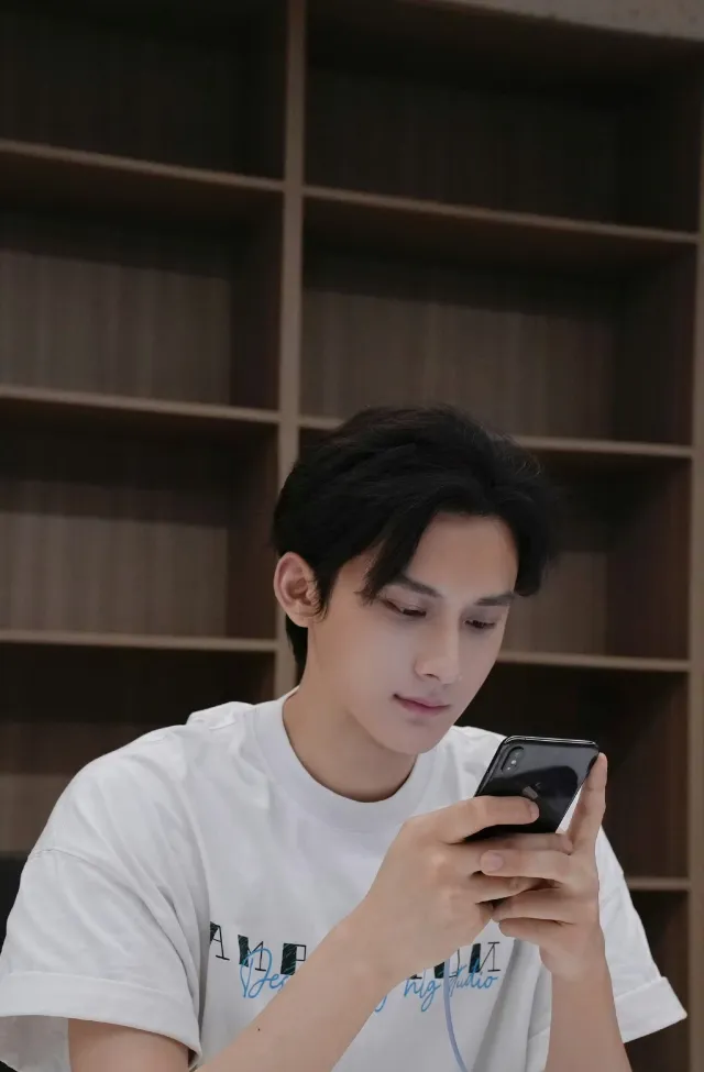 Ocean's Claim: Jiang Heng's Penthouse Reign