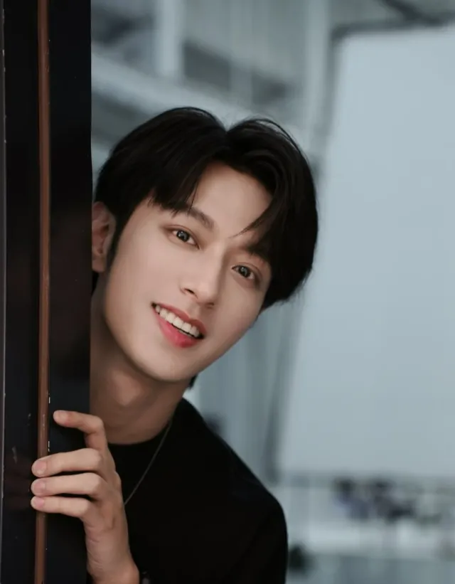 Issek's Possession: Li Peien's Forbidden Game