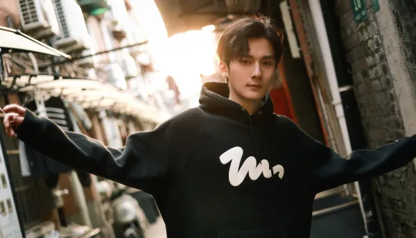 Jiang Heng | The Possessive Core