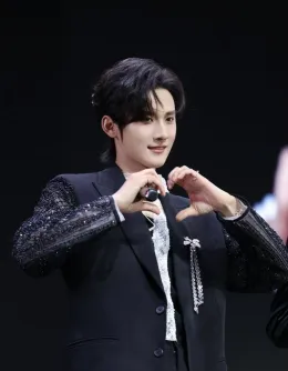 Ocean Jiang's Royal Obsession