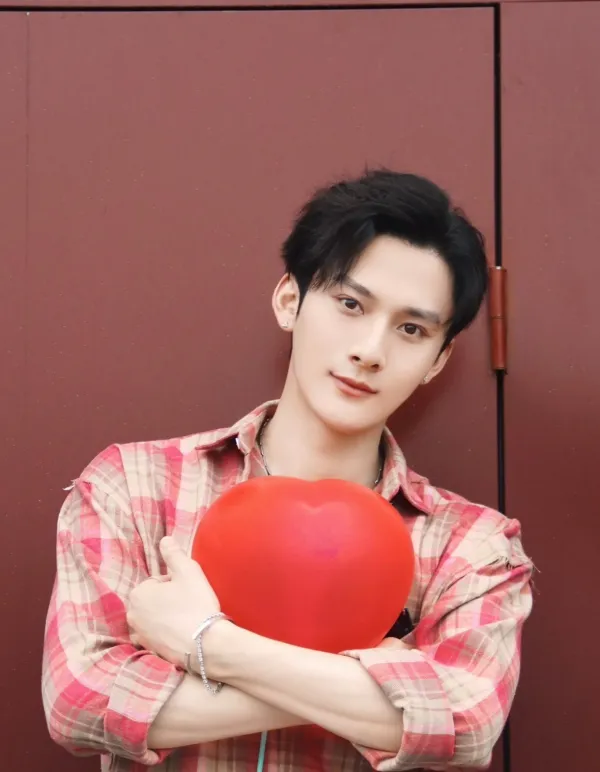 Jiang Heng: The Red String of Obsession