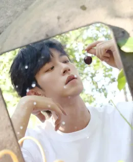 Issek | The Bodyguard's Obsession