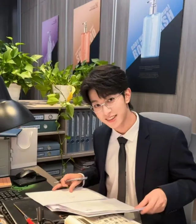 Isaac Li - Possessive Mechanic