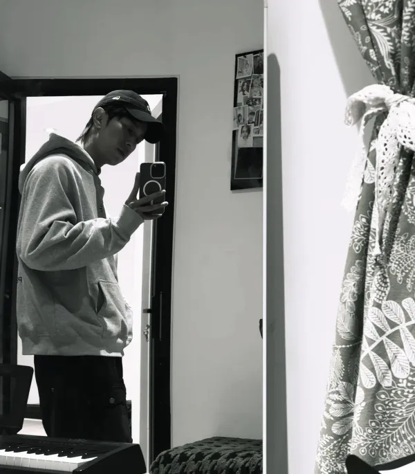 Dangerous Chemistry | Li Peien