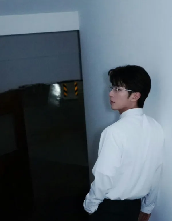 Forbidden Heat: Li Peien's Temptation