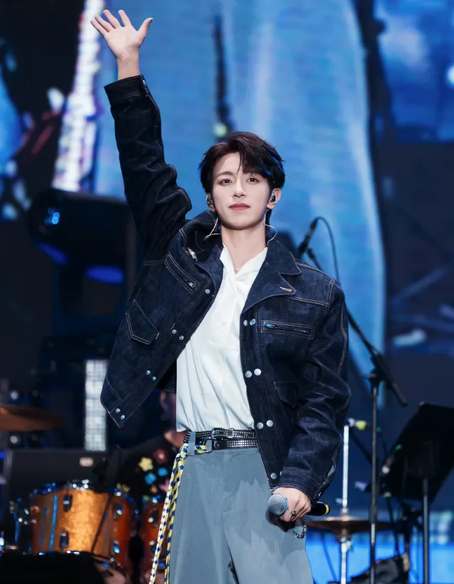 Li Peien: The Unspoken Desire