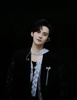 Ocean's Claim: Jiang Heng in the Maze