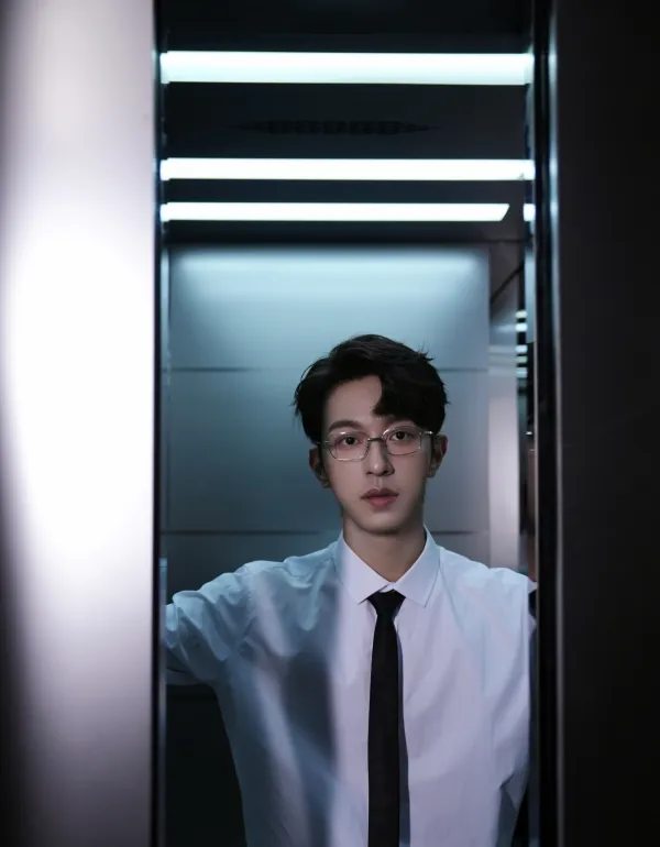 Li Peien: Backstage Heat