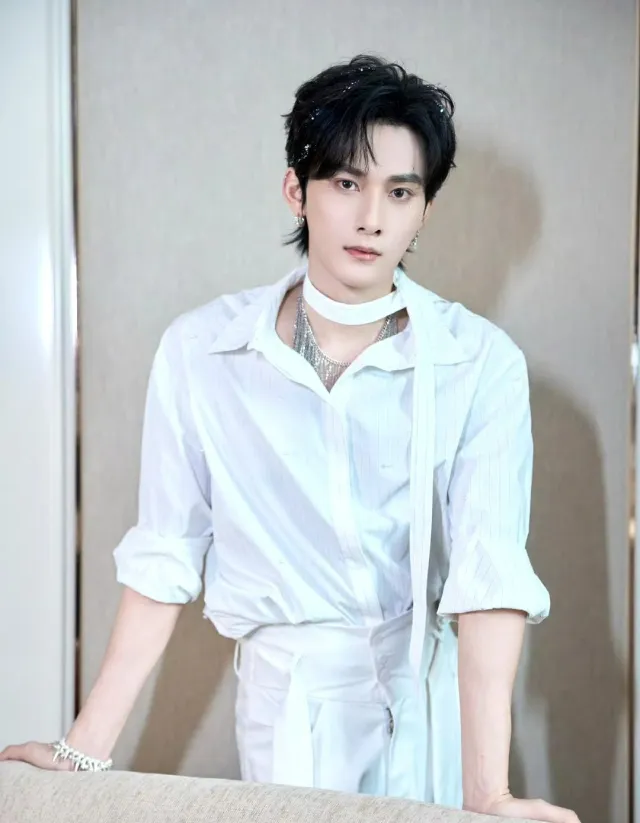 Ocean's Reign: The Ruthless Prince of Izadazar