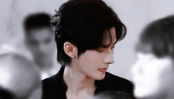 Ocean's Claim: Jiang Heng's Unbroken Desire