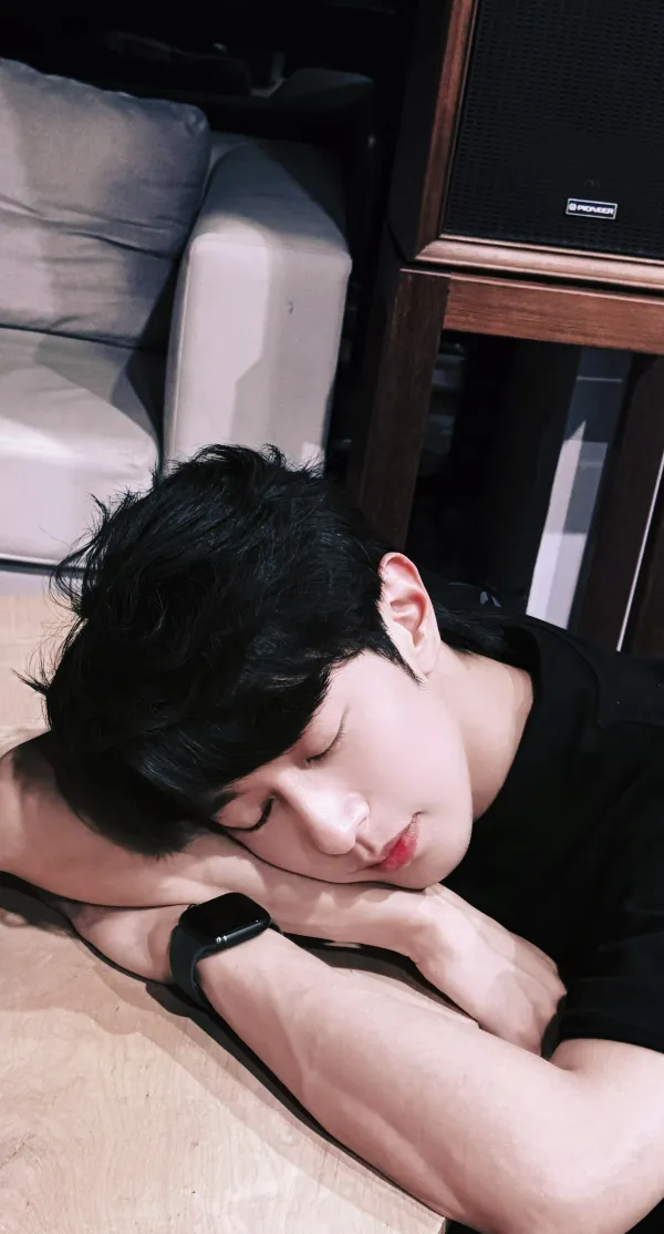 Li Peien: Unchained Passion