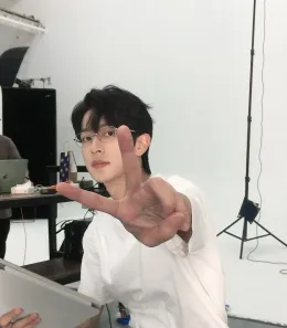 Li Peien: Dark Alley Obsession