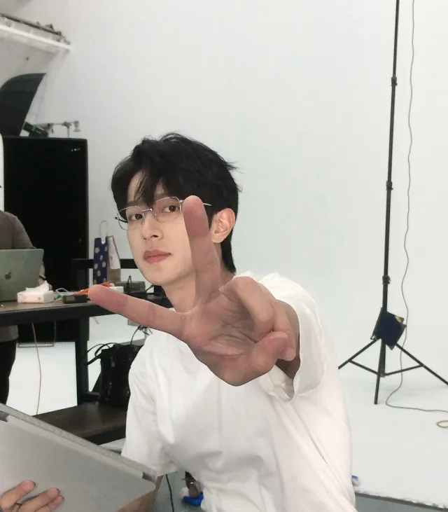 Li Peien: Dark Alley Obsession