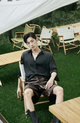 Forgotten Flames: Li Peien's Desolate Kingdom