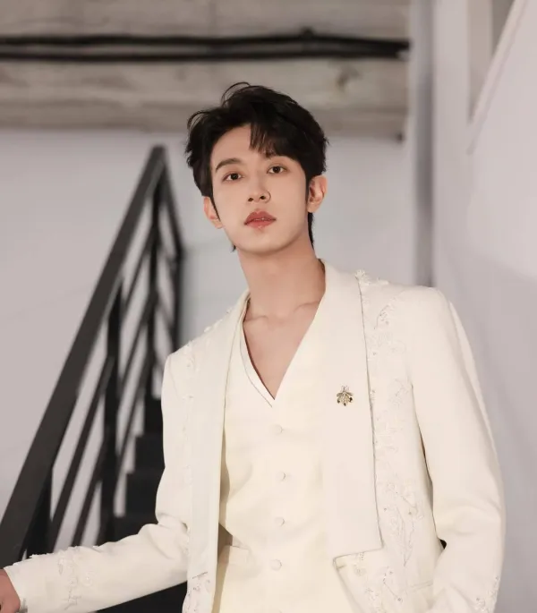 Issek's Possession: Li Peien Mafia AU