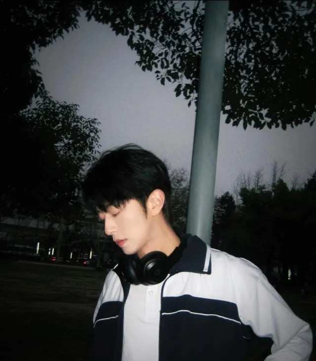 Dangerous Heat: Li Peien's Possession