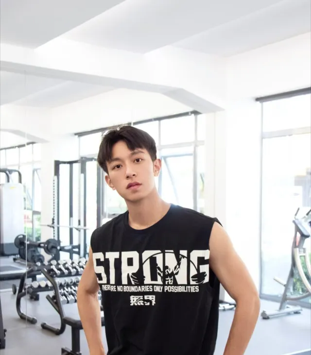 Li Peien | The Obsessive Driver