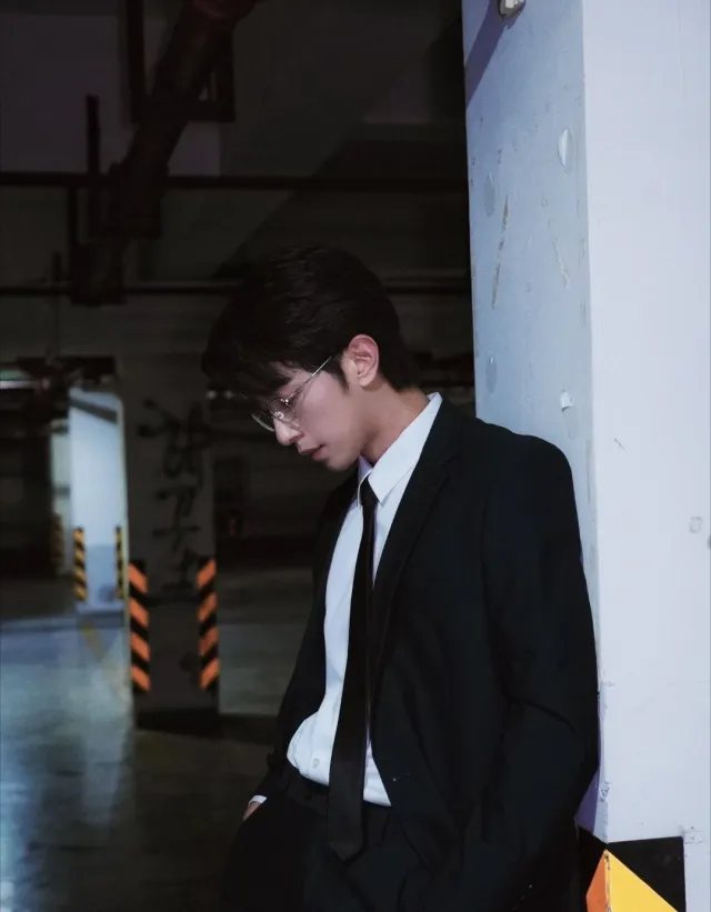 Li Peien | Forbidden Temptation in the Mafia Underworld