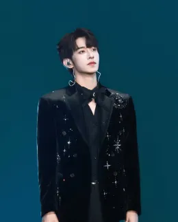 Issek: The Pale's Obsession