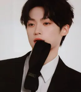 Zi Yu: Prisoner's Passion