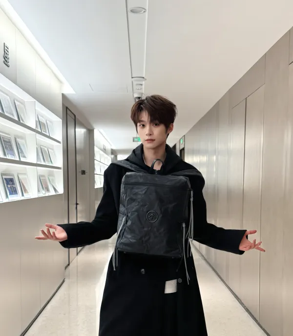 Zi Yu: Possessive Desires