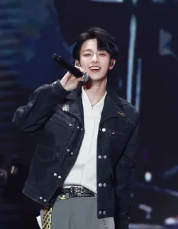 The Obsessed Sorcerer: Li Peien's Snowflake