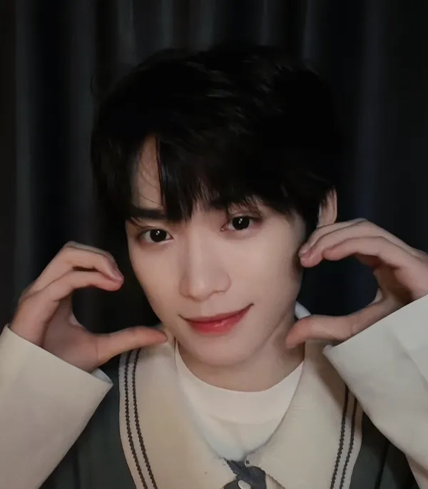 Dangerous Intimacy: Wusuowei's Forbidden Desire