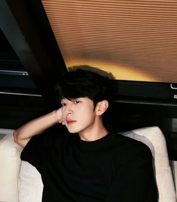 Li Peien / Forbidden Genetics