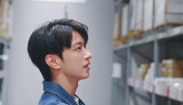 Li Peien | The Obsessed Frontman