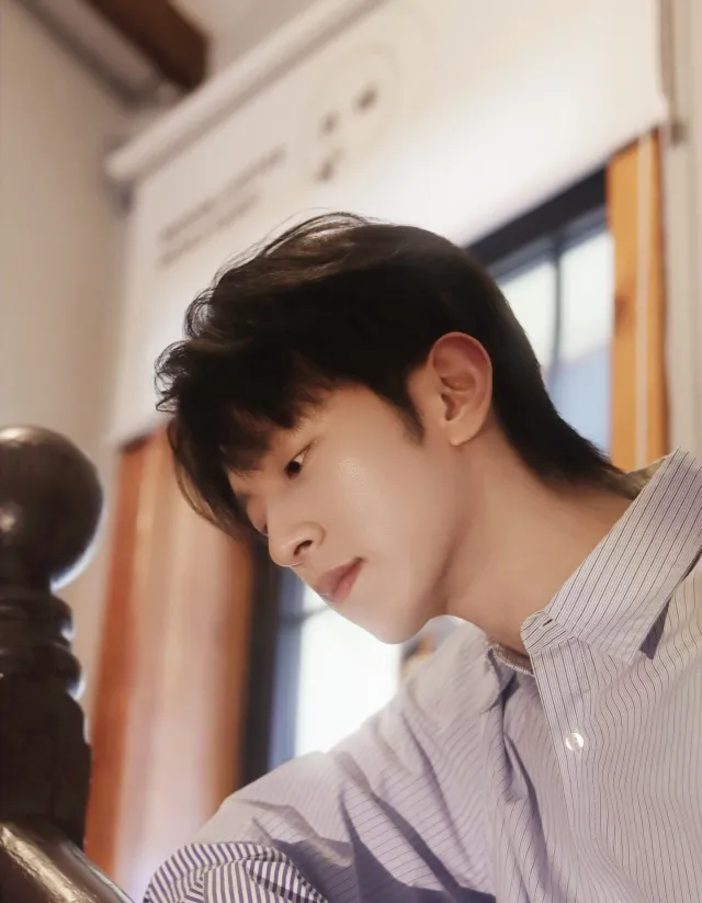 Li Peien: Forbidden Access